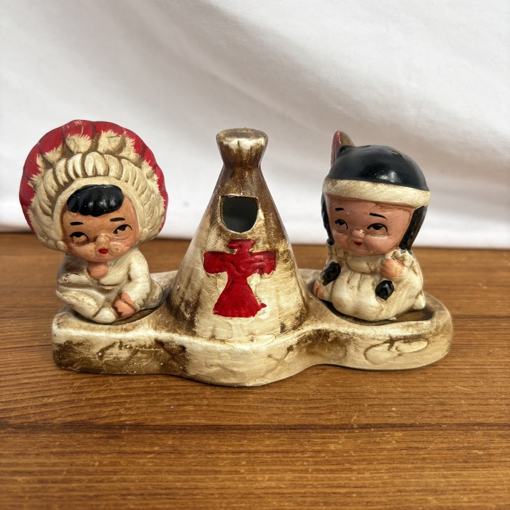 Vintage Native American Indian Salt & Pepper Shakers Teepee